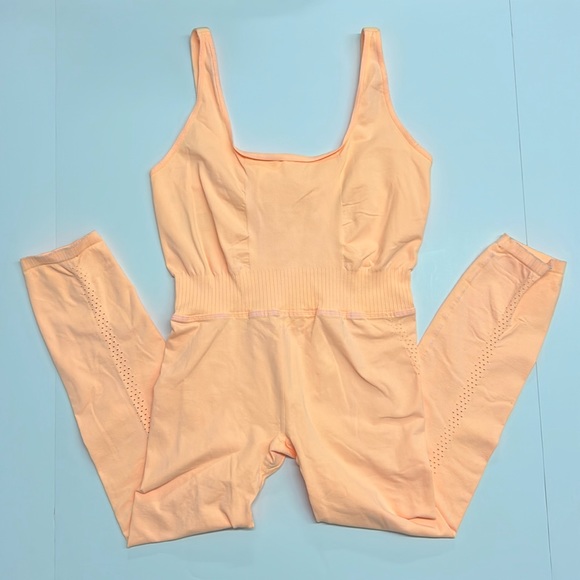 FP Movement Free People Good Karma Onesie Peach M/L NWOT - Picture 3 of 11